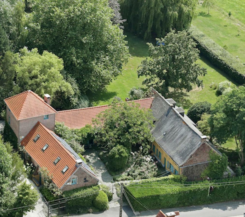 Holiday Home Les Plachettes Flobecq Exteriör bild